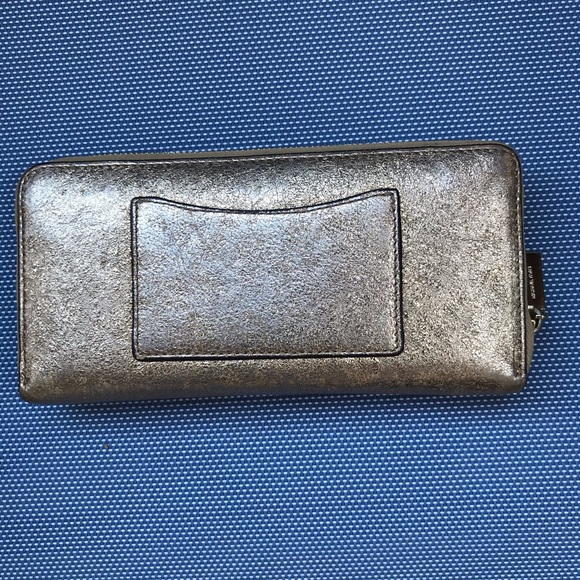 MICHAEL KORS | Gold Zip Around Continental Wallet - Picture 4 of 5